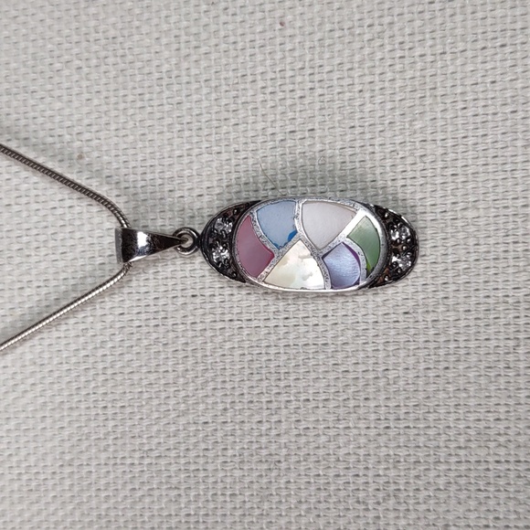 Mother of Pearl Inlay/Sterling Silver Necklace - Picture 2 of 8